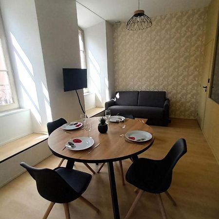 Апартаменты Chez David - T2 Neuf Dans Centre Historique Бриуд Экстерьер фото